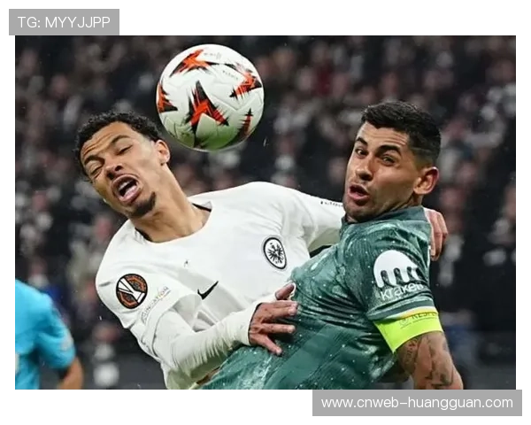 罗梅罗角球混战中路推射破门，热刺主场先声夺人