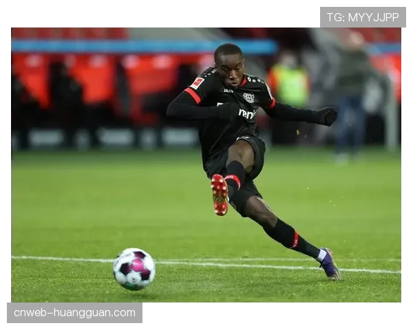 德甲:勒沃库森2-1逆转多特蒙德,赛季不败纪录延续至40场